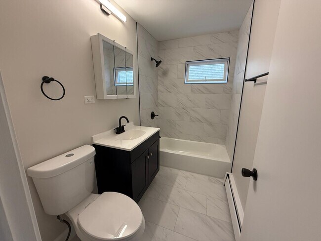 Building Photo - 2431 N 76th Ct