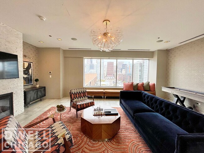 Building Photo - 150 W Roosevelt Rd