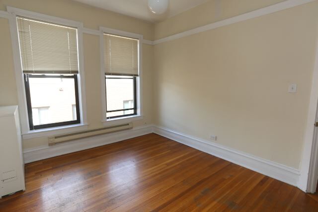 Building Photo - 1223 N Dearborn