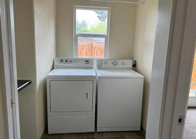 Building Photo - 20618 Silas Dr