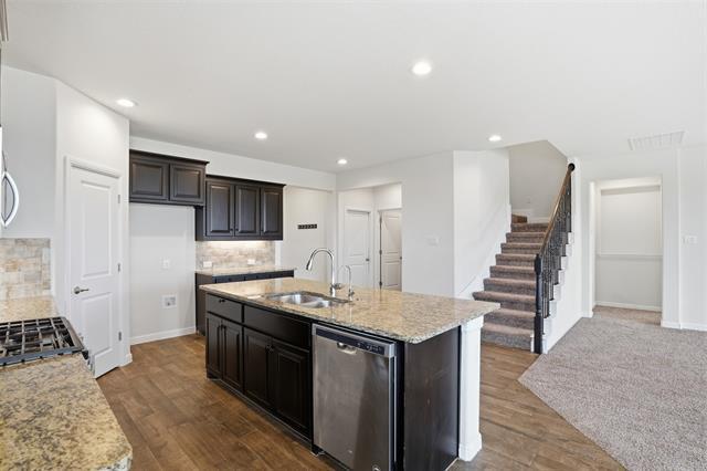 Building Photo - 1208 Burlingame Dr