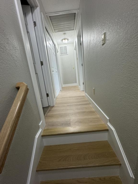 Building Photo - 1504 W Highpoint Cir