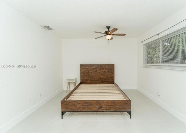 Building Photo - 2260 Charleston St