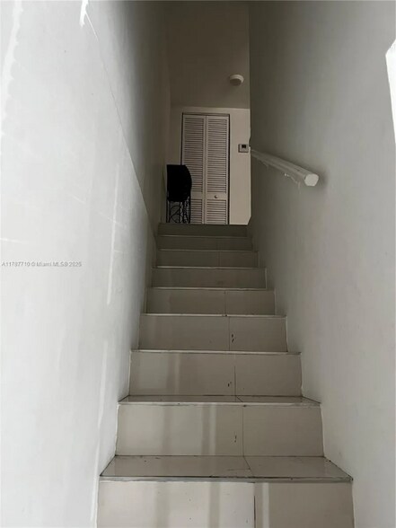 Building Photo - 2020-2028-2028 NW 59th Terrace