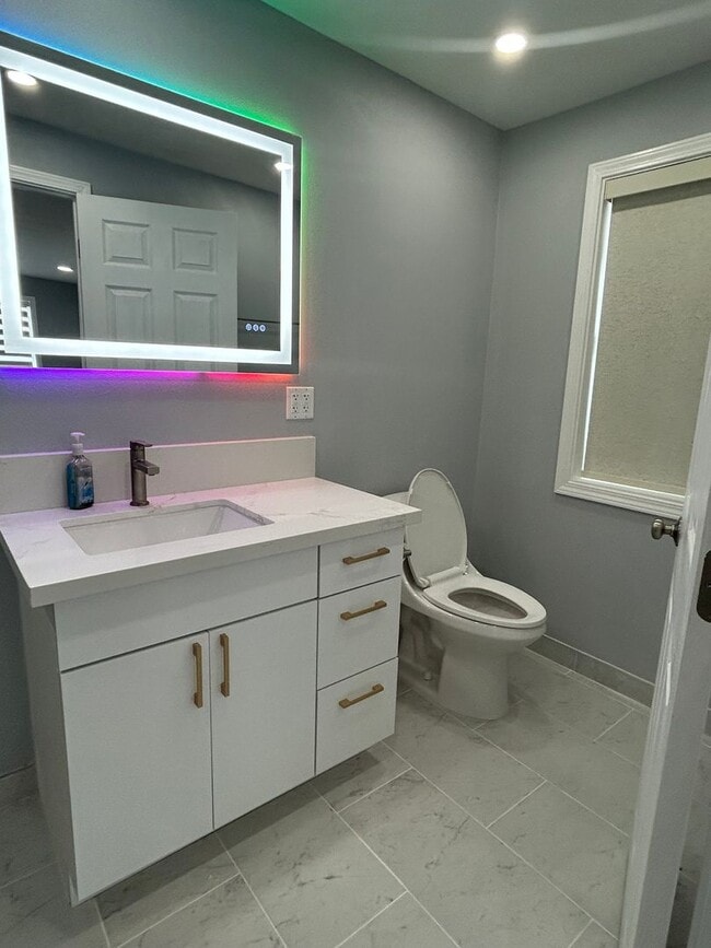 Building Photo - 1027 Mokapu Blvd