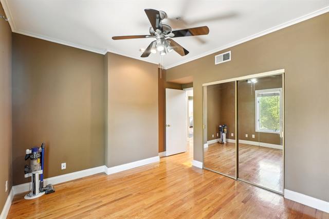 Building Photo - 4040 Avondale Ave