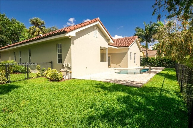Building Photo - 3799 Lancewood Dr