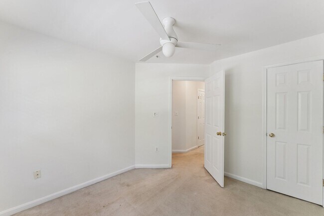 Building Photo - 11892 Breton Ct