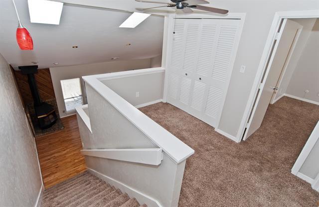 Building Photo - 7450 Holly Hill Dr