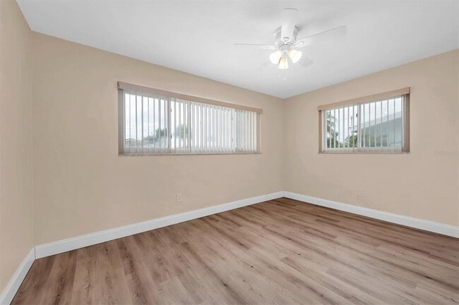 Building Photo - 315 Buttonwood Ln