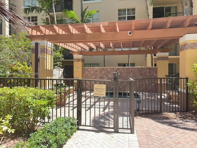 Building Photo - 1801 N Flagler Dr