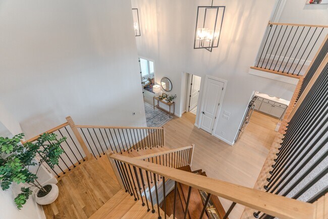 Building Photo - 63 Perennial Cyn Dr