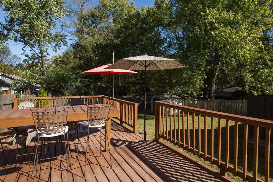 Building Photo - 1427 Sumner Ave