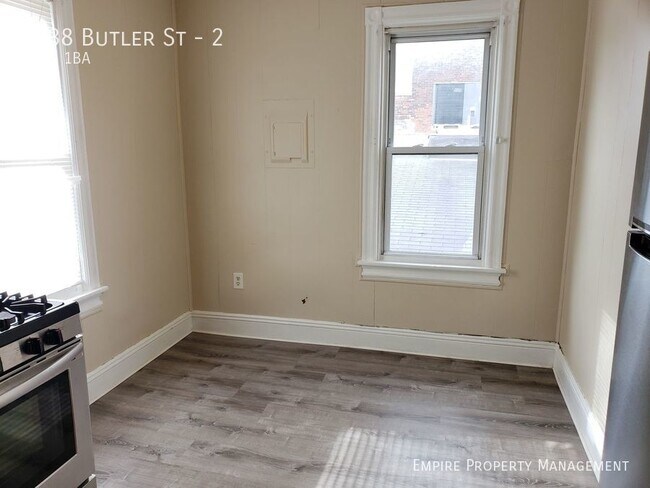 Building Photo - 2338 Butler St