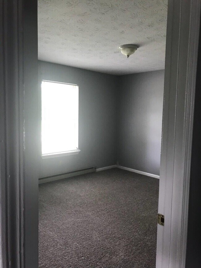 Building Photo - 152 Fairfax Way