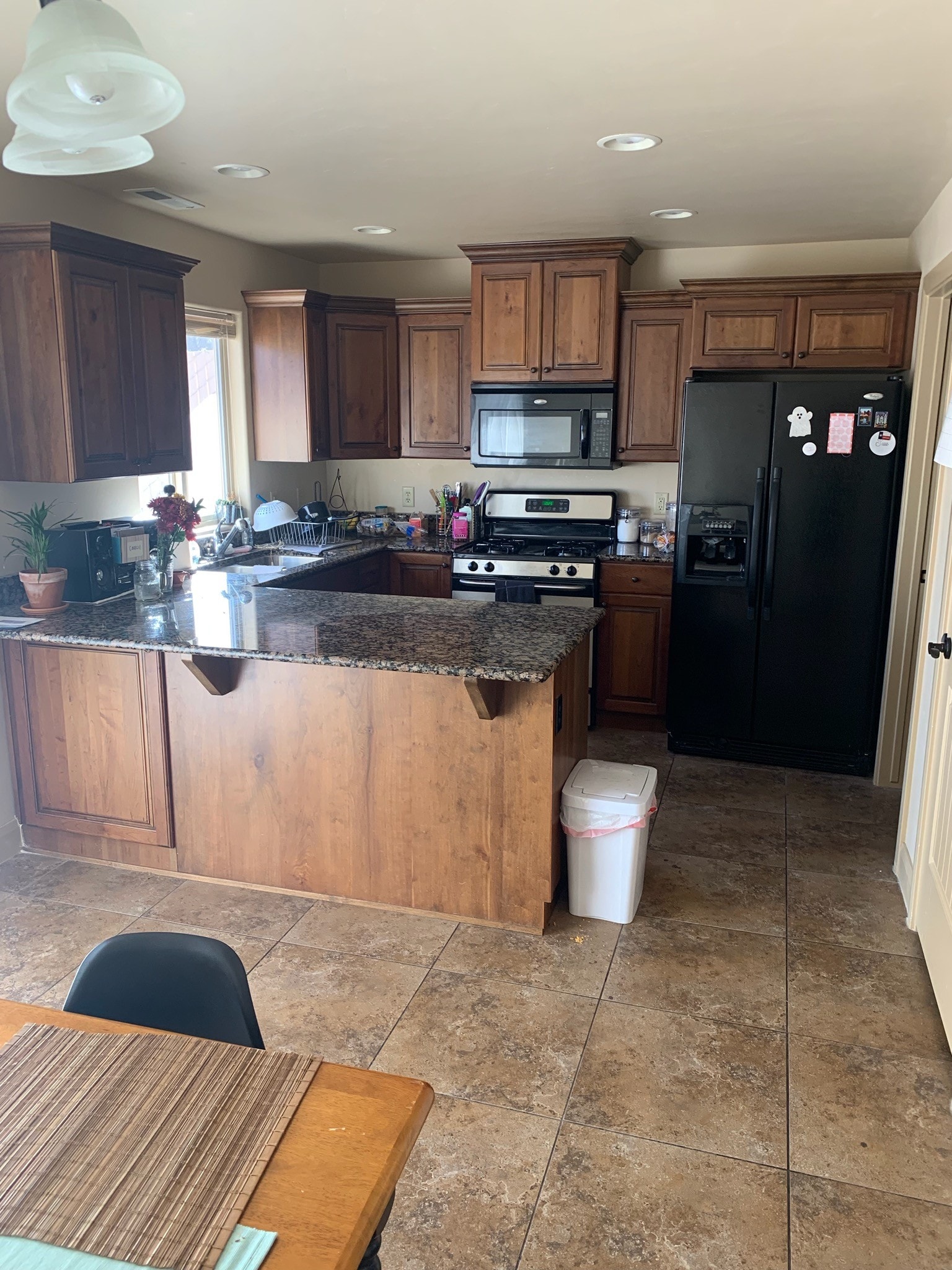 Kitchen - 920 25 E St