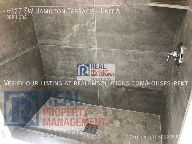 Building Photo - 4322 SW Hamilton Terrace