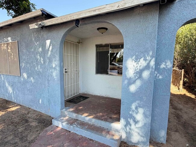 Building Photo - 315 S Magnolia Ave