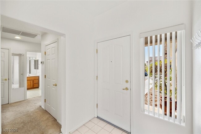Building Photo - 10416 W Linfield Pl