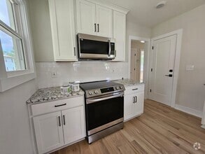 Building Photo - 2818 Vaulx Ln