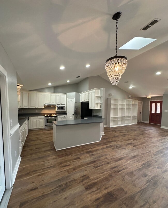 Building Photo - 3474 Paces Ferry Rd