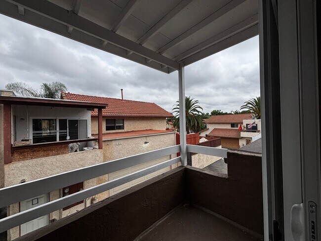 Building Photo - 101 Avenida Las Brisas