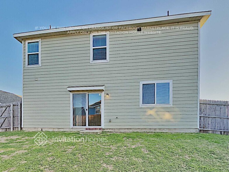 Building Photo - 2101 Windsor Farms Dr