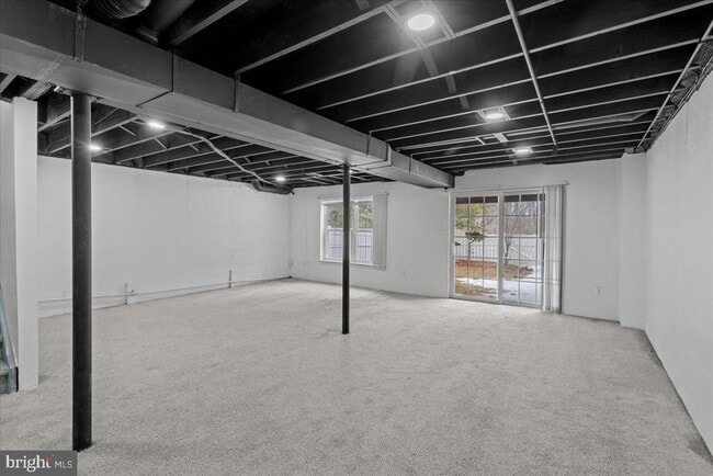 Building Photo - 14 Hearthstone Ln