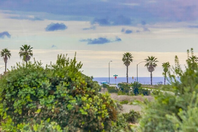 Building Photo - Amazing ocean view from this stunning Carlsbad home!