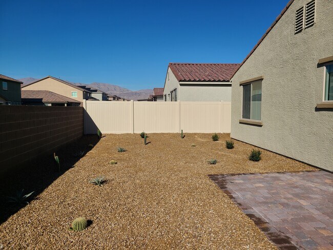 Building Photo - 6807 Feather Hill St