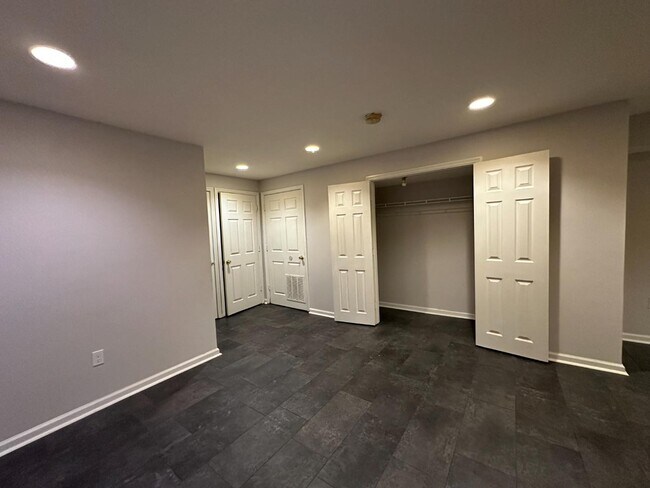Building Photo - 2215 Eutaw Pl