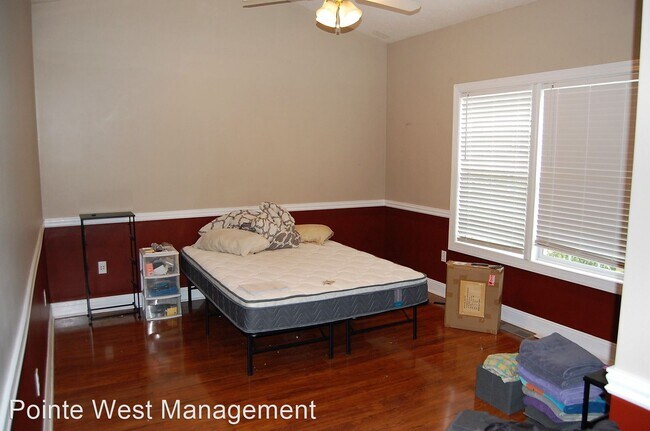 Building Photo - 3 br, 3 bath House - 550 Oak Tree Blvd