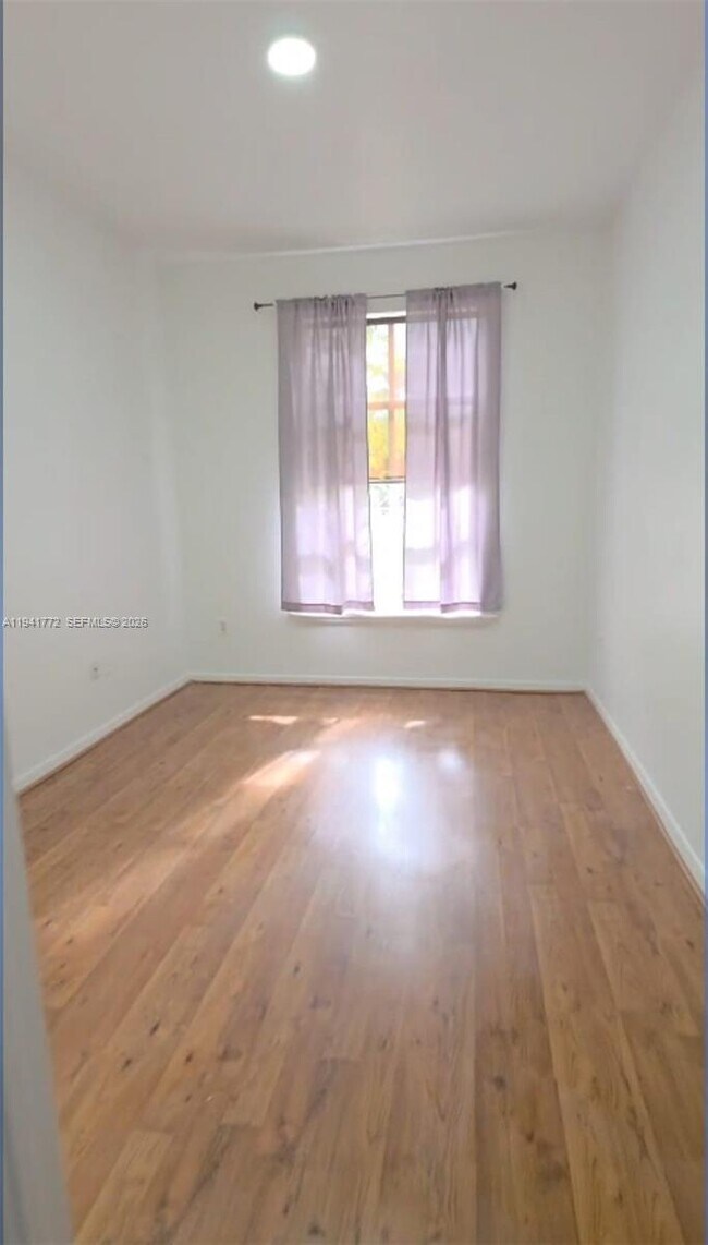 Building Photo - 7420 W 20th Ave