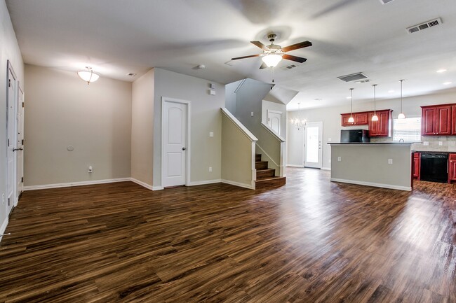 Living room- view of kitchen and Island - 4917 Sanger Circle