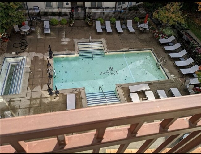 Building Photo - Gorgeous Condo For Rent at the 903 in Prov...