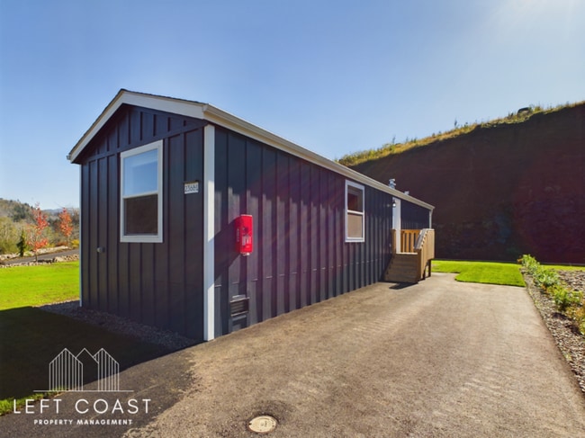 Building Photo - 2368 Salmon River Hwy