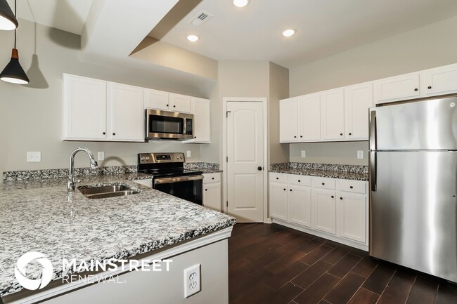 Building Photo - 2107 Paddle Wheel Dr