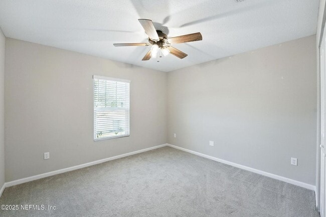 Building Photo - 3 bedroom / 2 bathroom home on the Northside