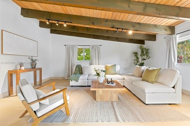 Building Photo - 1905 NW 62nd Terrace