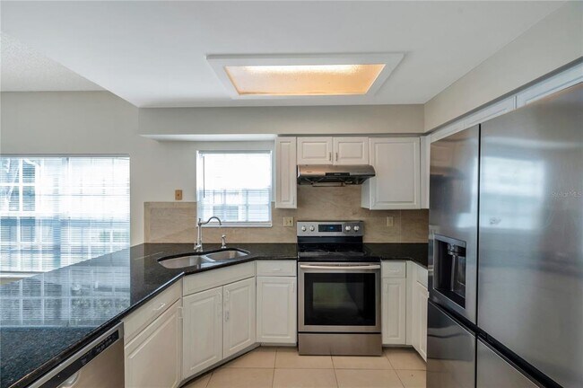Building Photo - 5014 Sterling Manor Dr