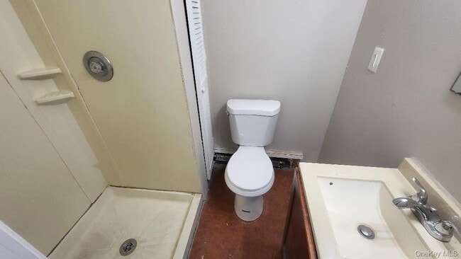 Building Photo - 212 Church St