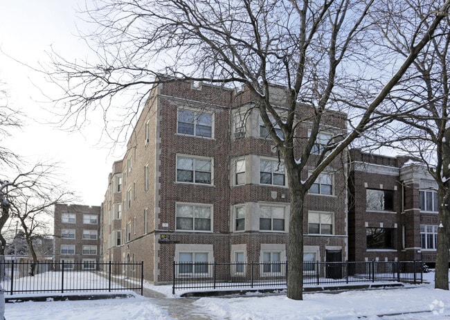 Building Photo - 7320 S Phillips Ave