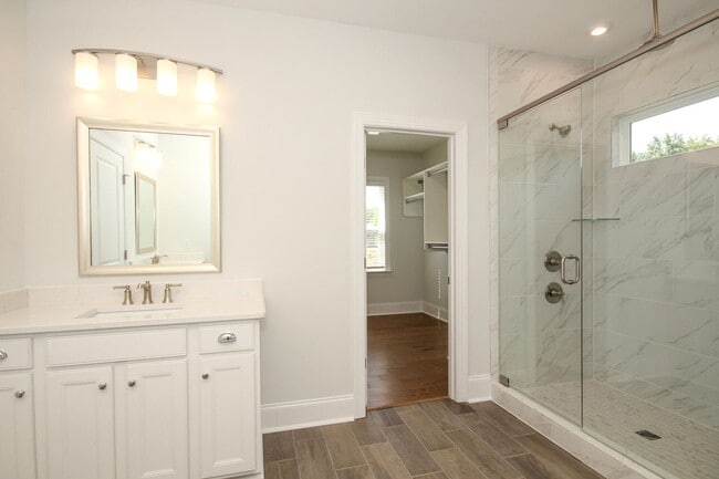 Building Photo - Beautiful John Wieland 3 bedroom 3.5 bath ...