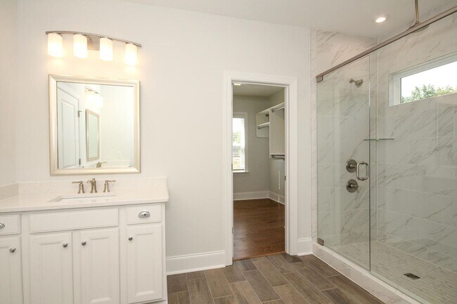 Building Photo - Beautiful John Wieland end unit townhouse ...