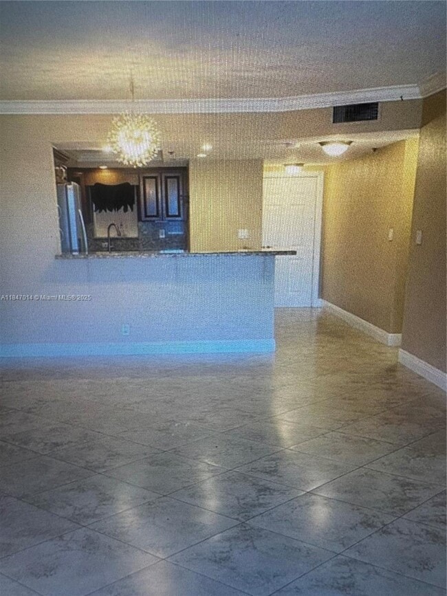 Building Photo - 3100 W Rolling Hills Cir