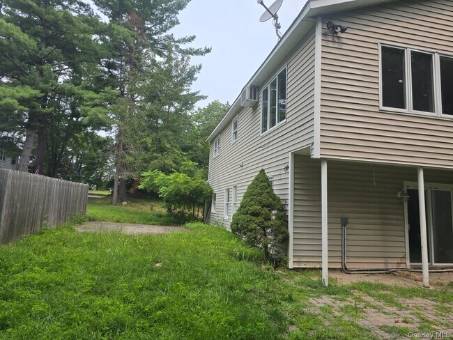 Building Photo - 2769 NY-94