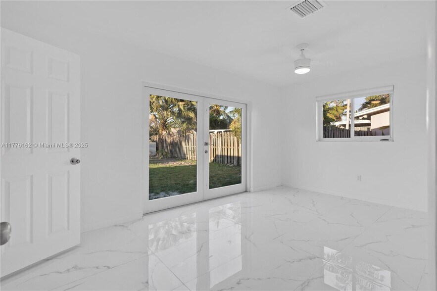 Building Photo - 9375 SW 181st St