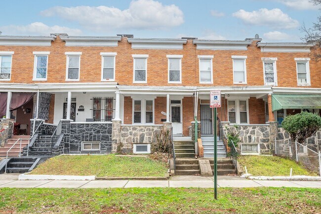Building Photo - Newly Renovated 3 Bedroom in Charming Balt...