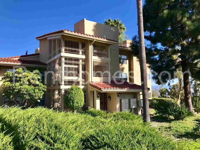 Building Photo - Rancho Bernardo, 12280 Corte Sabio #4105, ...