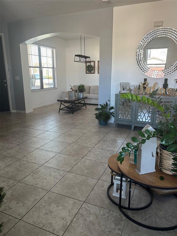 Building Photo - 1000 Vicenza St